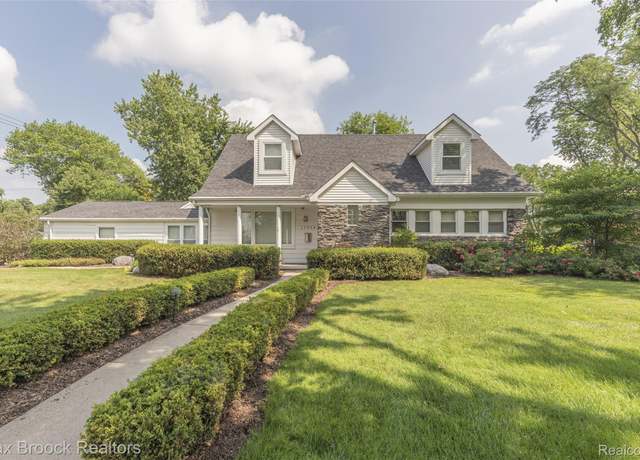 Property at 17426 Locherbie Ave, Beverly Hills, MI 48025, 4 beds, 4 baths