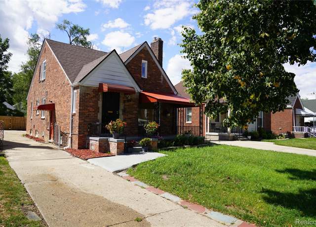 Property at 16521 Biltmore St, Detroit, MI 48235, 3 beds, 2.5 baths