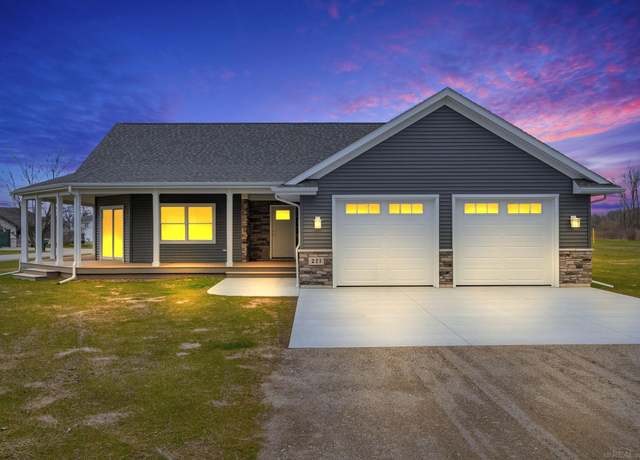 Property at 271 Harrington Rd, Croswell, MI 48422, 3 beds, 2 baths