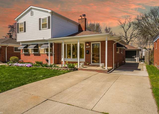 Property at 20843 Bayside Dr, St Clair Shores, MI 48081, 3 beds, 3 baths