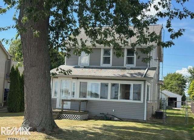 Property at 517 Cedar St, St Clair, MI 48079, 3 beds, 1 bath