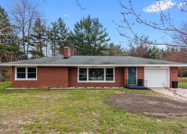Property at 14316 James St, Holland, MI 49424, 2 beds, 1 bath