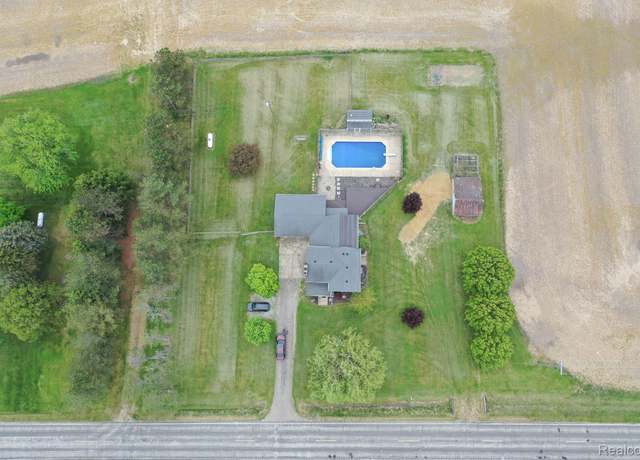 Property at 1788 E Wilkinson Rd, Owosso, MI 48867, 3 beds, 1.5 baths
