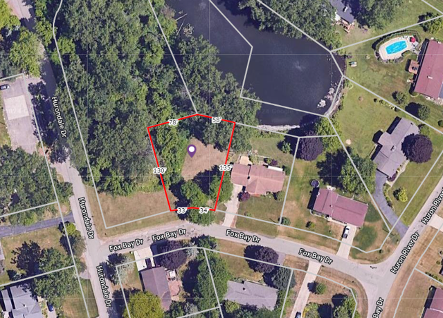 Property at 8380 Fox Bay Dr, White Lake, MI 48386, 0.5 baths