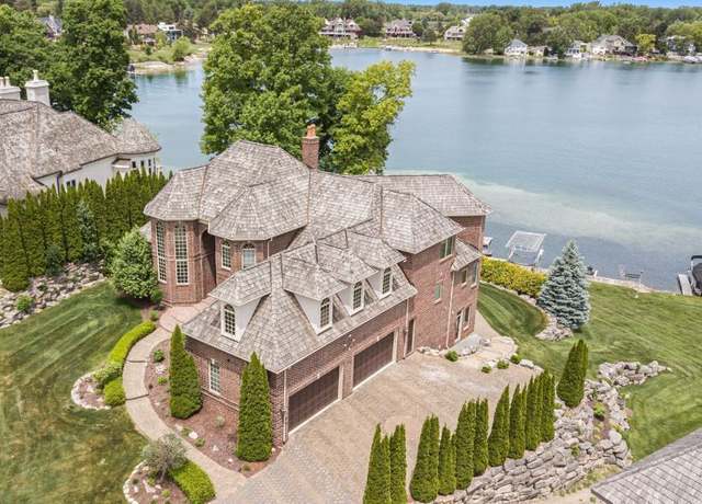 Property at 75 Chateaux DU Lac, Fenton, MI 48430, 6 beds, 7.5 baths