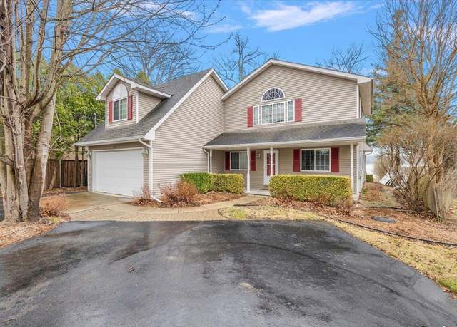 Property at 10434 Spring St, Fenton, MI 48430, 4 beds, 2 baths