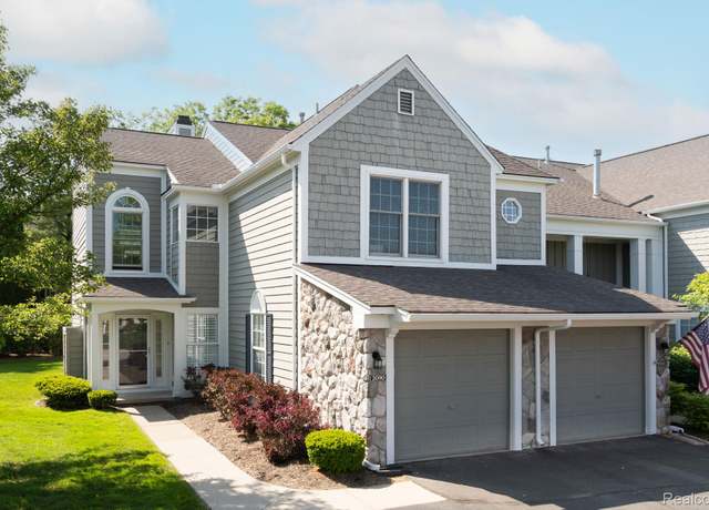 Property at 2090 Eagle Pointe, Bloomfield Hills, MI 48304, 2 beds, 2 baths