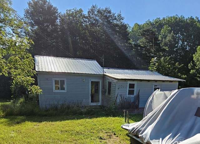 Property at 5200 Half Moon Trl, Lake, MI 48632, 3 beds, 1 bath