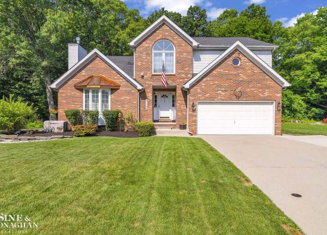 Property at 3343 Fanone Dr, Port Huron, MI 48060, 3 beds, 2.5 baths
