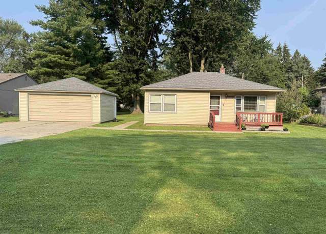 Property at 38767 Willowmere St, Harrison Township, MI 48045, 2 beds, 1 bath