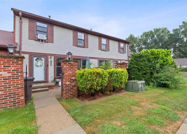 Property at 39575 Old Dominion Dr, Clinton Charter Township, MI 48038, 2 beds, 1.5 baths