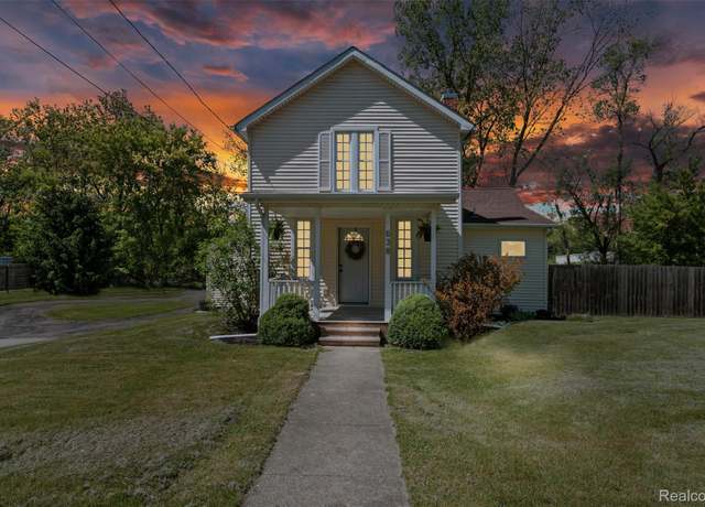 Property at 638 E Michigan Ave, Grass Lake, MI 49240, 3 beds, 2 baths
