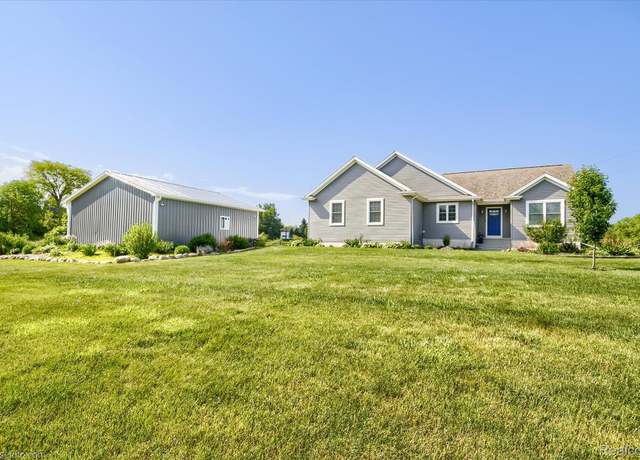 Property at 317 N Summers Rd, Imlay City, MI 48444, 3 beds, 2.5 baths