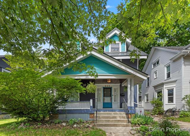 Property at 331 Carlton Ave SE, Grand Rapids, MI 49506, 5 beds, 3 baths
