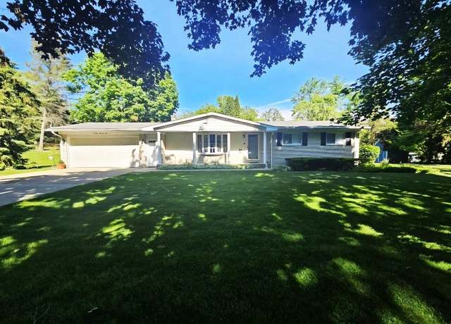 Property at 1674 Newark Ave, Pontiac, MI 48340, 3 beds, 1.5 baths