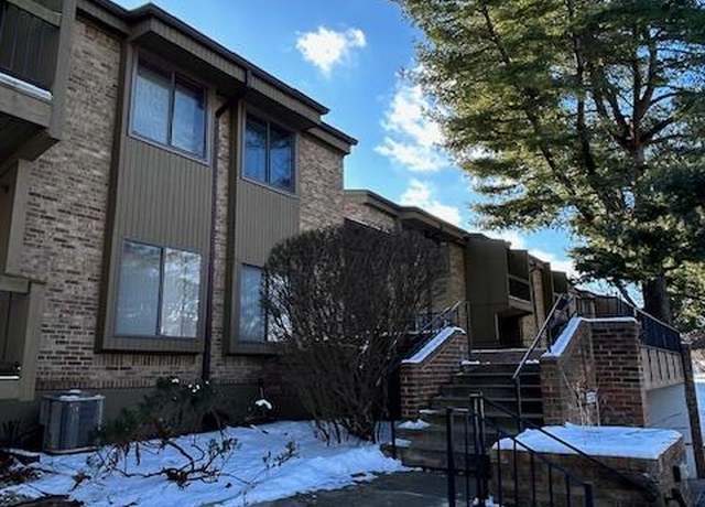 Property at 27333 Arborway Rd #62, Southfield, MI 48033, 2 beds, 2 baths
