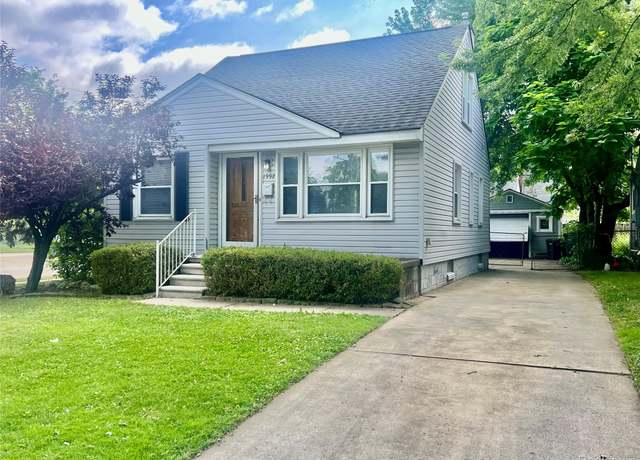 Property at 1992 Griffith Ave, Berkley, MI 48072, 3 beds, 1 bath