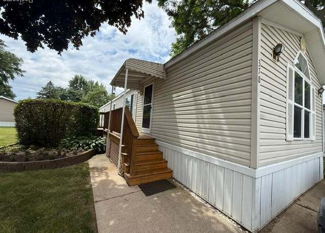 Property at 378 Tourangeau Dr, Rochester Hills, MI 48307, 2 beds, 2 baths
