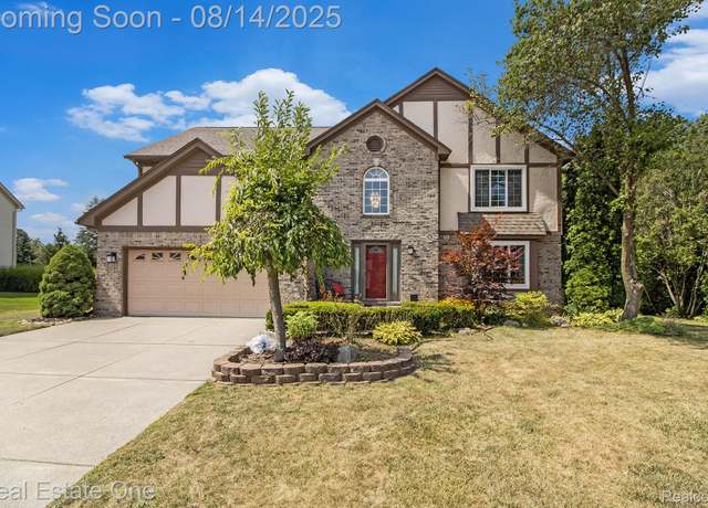 Property at 3464 Kossuth Ct, Lake Orion Village, MI 48360, 4 beds, 2.5 baths