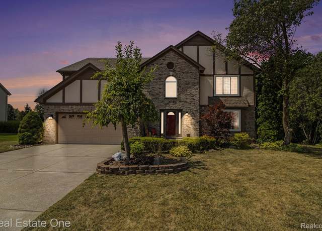Property at 3464 Kossuth Ct, Lake Orion Village, MI 48360, 4 beds, 2.5 baths