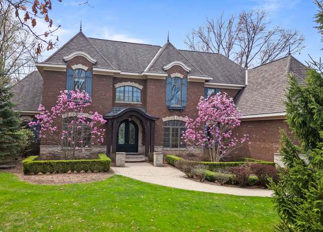 Property at 2707 Turtle Lake Dr, Bloomfield Hills, MI 48302, 5 beds, 5 baths