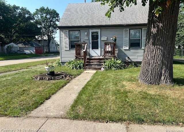 Property at 1107 E Hayes Ave, Hazel Park, MI 48030, 2 beds, 1 bath