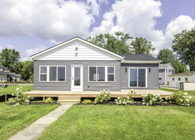 Property at 47050 Land St, Chesterfield, MI 48047, 3 beds, 2 baths