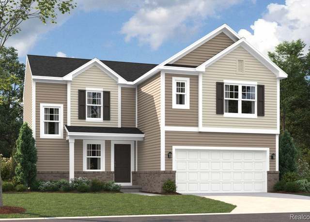 Property at 54343 Heron Circle Cir, Chesterfield, MI 48047, 3 beds, 2.5 baths