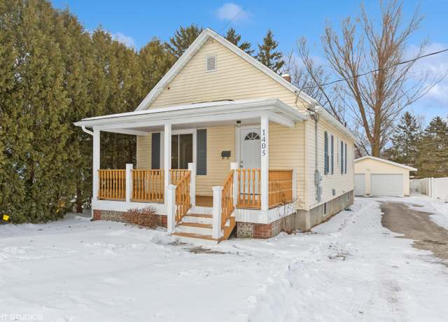 Property at 1405 Marion Ave, St Joseph, MI 49085, 2 beds, 1 bath