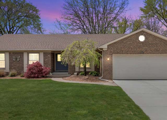 Property at 19617 Gary Ln, Livonia, MI 48152, 4 beds, 4 baths
