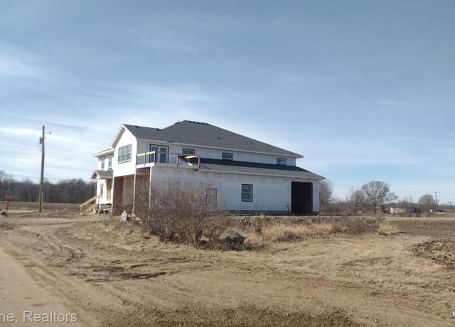 Property at 7988 Layton Rd, Fowlerville, MI 48836, 4 beds, 4.5 baths