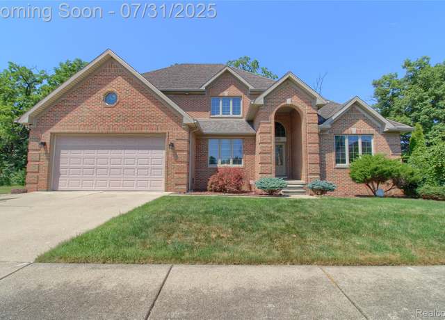 Property at 4600 Dolores Dr, Trenton, MI 48183, 4 beds, 2.5 baths
