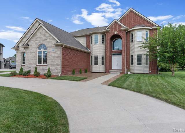 Property at 41864 Cardamon Dr, Sterling Heights, MI 48314, 5 beds, 4 baths