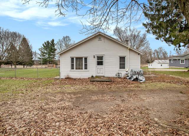 Property at 111 N Behnke Rd, Coldwater, MI 49036, 4 beds, 1 bath