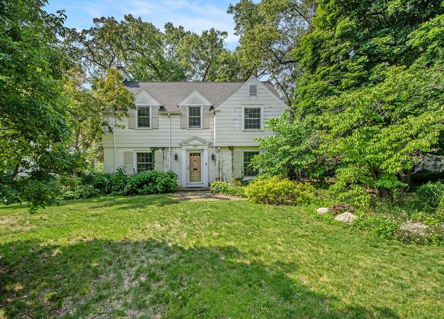 Property at 1632 Seminole Rd SE, East Grand Rapids, MI 49506, 3 beds, 2 baths