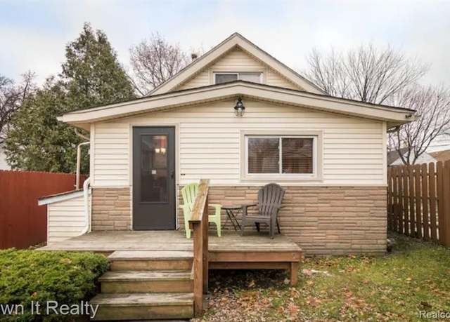 Property at 2358 Neibel St, Hamtramck, MI 48212, 2 beds, 1 bath