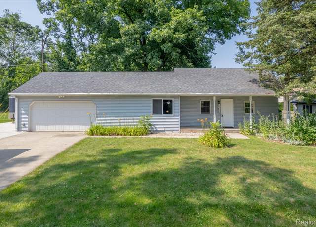 Property at 11405 Norway Dr, Hartland, MI 48353, 2 beds, 1 bath