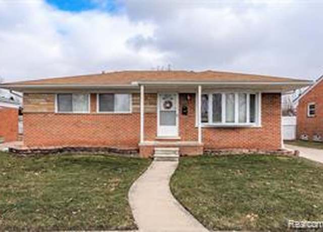 Property at 6120 Kinloch St, Dearborn Heights, MI 48127, 3 beds, 2 baths