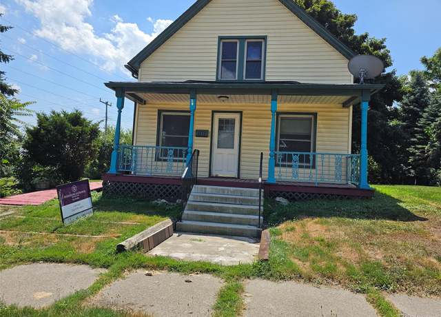 Property at 11531 Grant St, Riverview, MI 48193, 3 beds, 1 bath