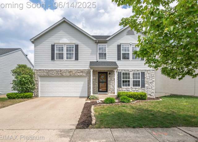Property at 2858 Au Gres River Dr, Fowlerville, MI 48836, 4 beds, 2.5 baths