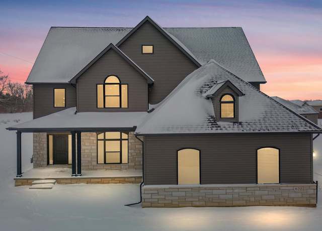 Property at 622 Westlake Ave, Oxford, MI 48371, 4 beds, 3.5 baths
