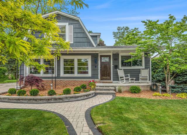 Property at 403 N Helen Ave, Rochester, MI 48307, 3 beds, 2.5 baths