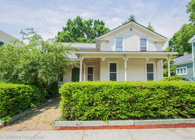 Property at 235 E Saint Clair St, Almont, MI 48003, 5 beds, 2 baths