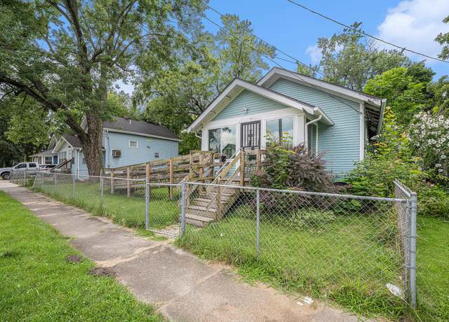 Property at 815 Woodward Ave, Kalamazoo, MI 49007, 2 beds, 1 bath