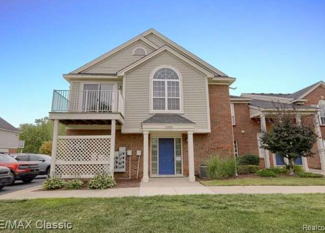 Property at 51592 Stern Ln, Chesterfield Township, MI 48051, 2 beds, 2 baths