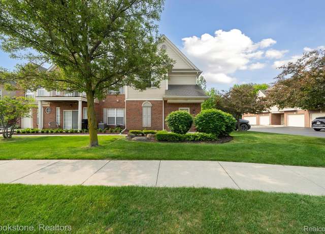 Property at 34580 Northrup Dr, Chesterfield, MI 48047, 2 beds, 2 baths