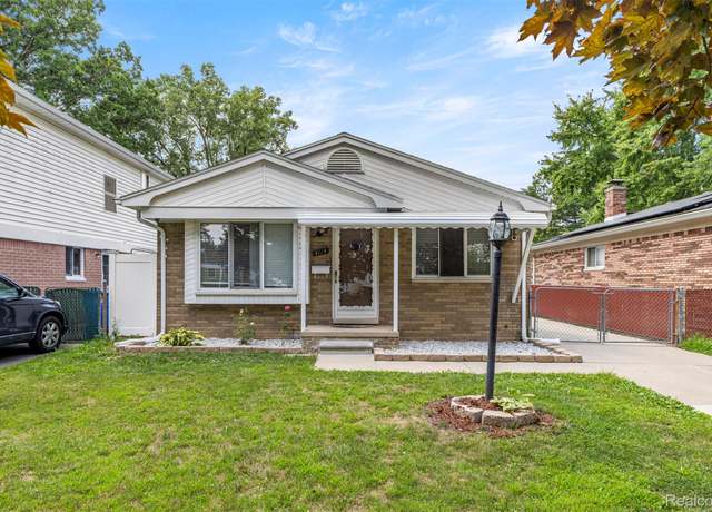 Property at 4114 Ziegler St, Dearborn Heights, MI 48125, 3 beds, 2.5 baths