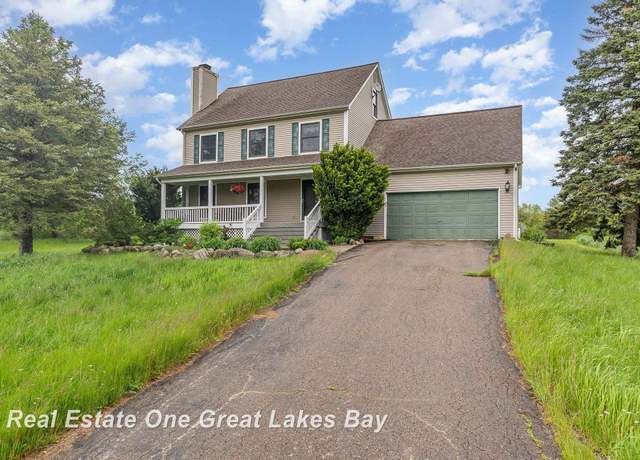 Property at 2203 Bullock Rd, Lapeer, MI 48446, 4 beds, 2.5 baths