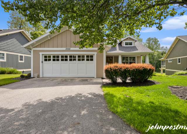 Property at 2028 Stickley Dr SE, Grand Rapids, MI 49546, 4 beds, 3 baths