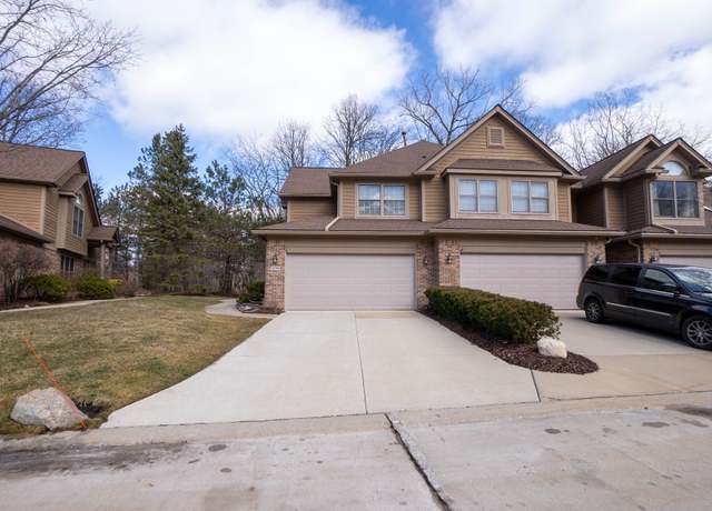 Property at 5206 Royal Vale, Dearborn, MI 48126, 2 beds, 2 baths